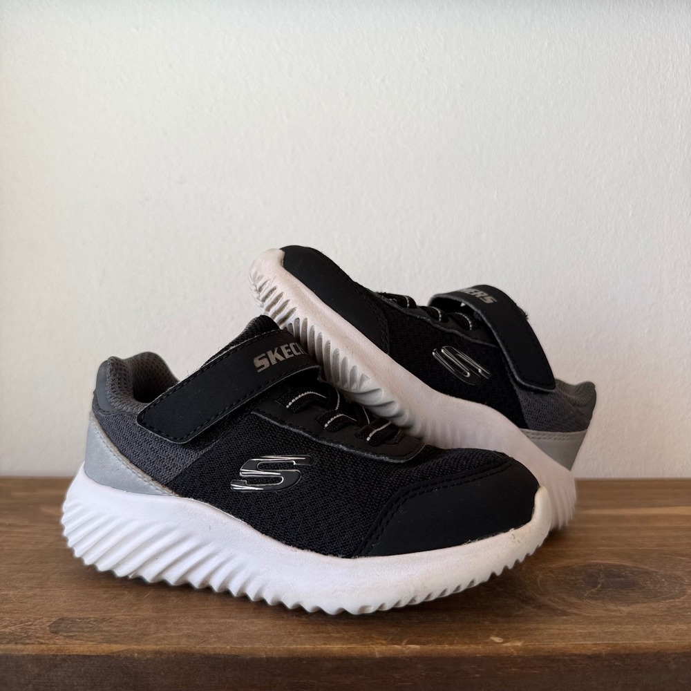 Skechers Sneakers Kids Size 9 Black Gray Hook Loop 402908N